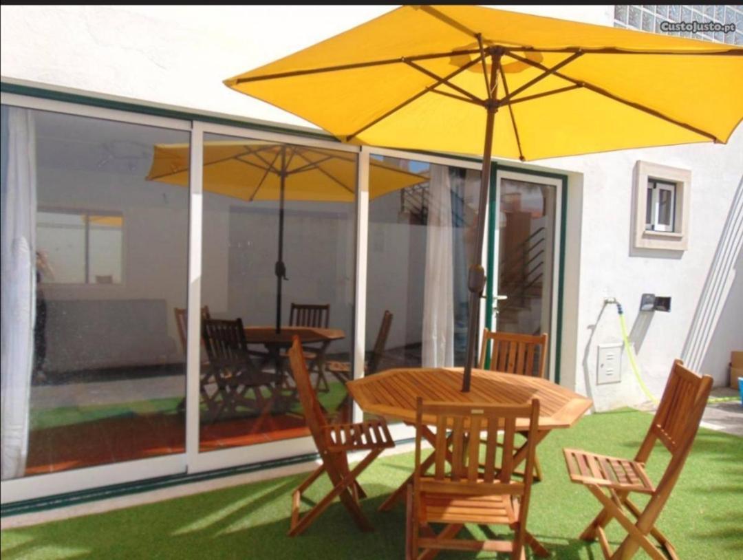 Casinha Res Do Chao Na Nazare Com Quintal E Barbecueヴィラ エクステリア 写真